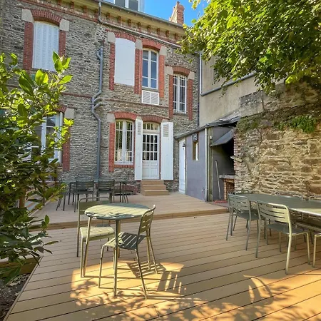 Ancienne Poste Du Village